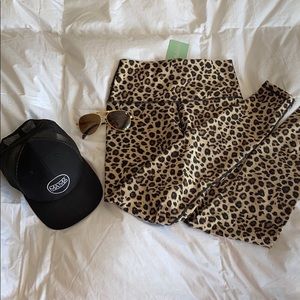 💋💋 - Leopard Legging ✨L✨